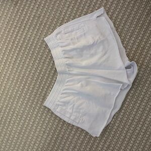Aerie White Athletic Shorts Lightweight and Comfortable